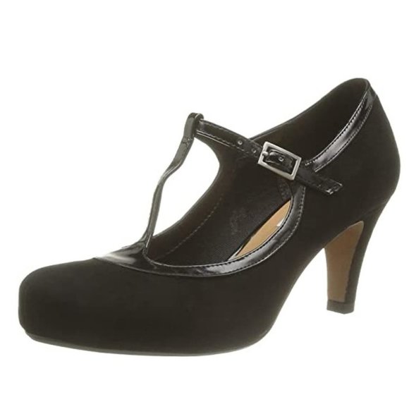 Clarks Women's Chorus Thrill Ankle Strap - Picture 1 of 3